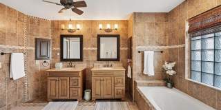 11 AMBERJACK TERRACE Gallery 21