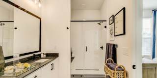 Elan Inwood Elan Inwood Gallery 89