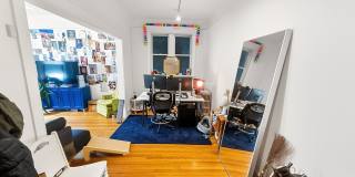 Very Spacious 2 BR/1 BA in Wrigleyville Gallery 8