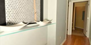 65 E Monroe Street Gallery 14