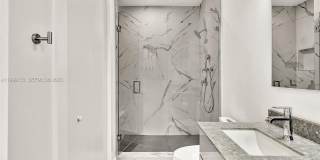 2100 Miami Rd Gallery 11