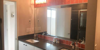 Stunning Ballard Townhome with Rooftop Deck, Views & Parking! Gallery 10