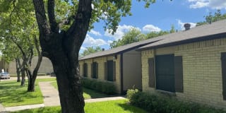 Hunters Point Apartments Gallery 10