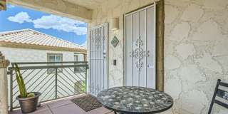 AMAZING COMPLETELY REMODELED CONDO IN NW Gallery 31