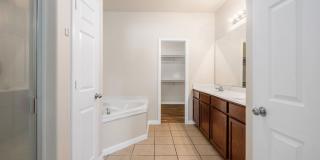 Attractive 4 Bedroom, 2.5 Bath, 2-Story Home in Manor! Gallery 8