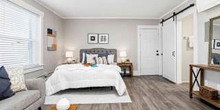 Amazing Remodeled Studio Apartments - Gallery 12