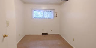 2 Bed/1 Bath overlooking Iuka Ravine Gallery 11