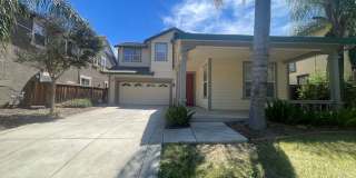 Beautiful 4 Bedroom Close to Downtown Brentwood! Gallery 1