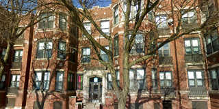 Commons - 5046 S Champlain Gallery 26
