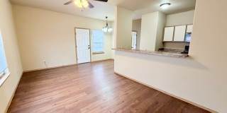 1141 S Tottenham Court Gallery 8