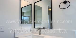 18012 Manhattan Place Gallery 22