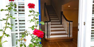 Stunning 3 Bedrooms, 2 Baths Valley Village home with detached, private Recording Studio Gallery 4