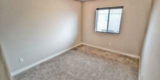 Three Bedroom Townhome Gallery 19