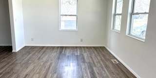 Spacious 4 Bed Home Near Bass Pro with Detached Garage  Fenced Yard Gallery 8