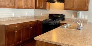 Townhome for rent in Chelsea!  Available to View Now!!!  DEPOSIT PENDING!!! Gallery 7