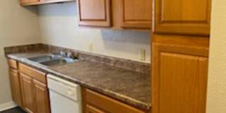 River Walk Apartments Gallery 18