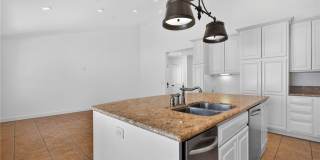 415 Heliotrope Avenue 1/2 Gallery 9