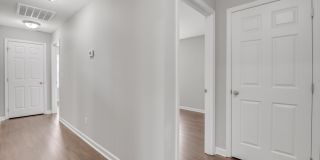 1906 Blackford Street Gallery 17