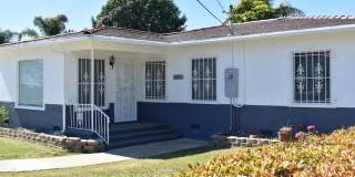 Charming 3 Bedroom Duplex with Original Character – Chula Vista Rental Gallery 1