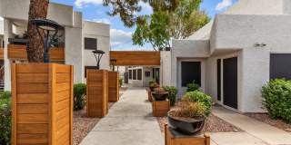 Tides on 27th Gallery 20