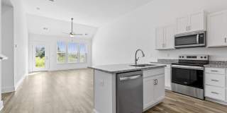 Artisan Living Mills River Gallery 20