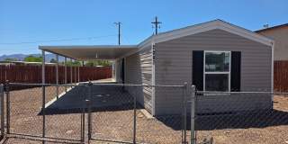 Cute, Clean & Affordable 3 Bed / 2 Bath Home in Central Bullhead City! Gallery 1