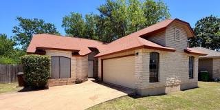 Great 3/2 single story home on a quiet street in Round Rock! Great 3/2 single story home on a quiet street in Round Rock! Gallery 1