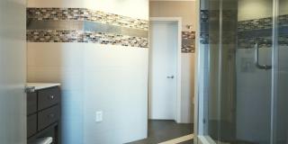 525 E JACKSON STREET Gallery 24