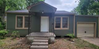 Nice 2 bedroom/1 bath home with Single Car Garage and Central Air & Heat! Nice 2 bedroom/1 bath home with Single Car Garage and Central Air & Heat! Gallery 1