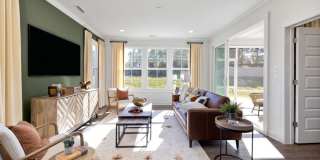 Room in 4 Bedroom Home at Greatland Rd Gallery 1