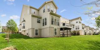 Elegant Home on Premium Lot in Piedmont South Stunning 4-bed, 4.5-bath home with 4,300+ sq. ft. Gallery 34