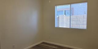 556 N Robles Street Gallery 12