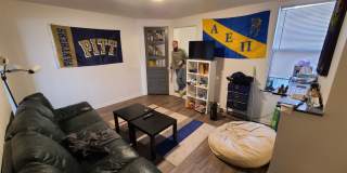 SPACIOUS 4 BEDROOM IN THE HEART OF OAKLAND - AVAILABLE FOR AUGUST Gallery 15