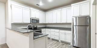 5507 Kemper Street Gallery 7