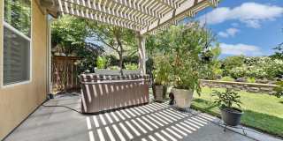 Stunning 3 Bedroom 2.5 Bath Home In Harlan Ranch w/Solar! Gallery 25