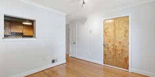 1BR in the Heart of Logan Circle Gallery 5