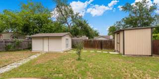 Stylishly Remodeled Home, Two Primary Suites and Unbeatable South Austin Location! Gallery 22