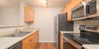 Peloton Apartments Gallery 9