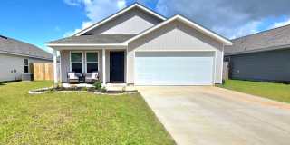 Newer 3BR/2BA with Fenced Yard Near NAS & Gulf Coast Beaches Gallery 1