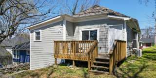 1906 Vine Street Gallery 24