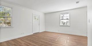 5213 Pineview Lane S Gallery 3