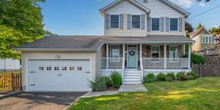 Beautifully Renovated 4 Bedroom 2.5 Bathroom Colonial Gallery 1