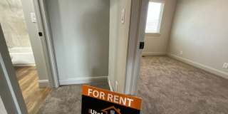 950 1225 North Street Gallery 12