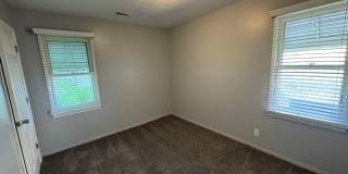 2 bed 1 bath Ferndale ranch on a quiet, tree-lined street. Gallery 11