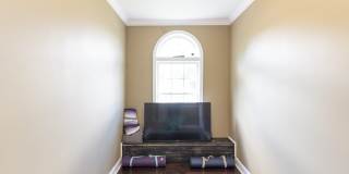 27 Portico Place Gallery 34