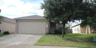 Lovely 3/2/2 house in Los Cielos/Del Valle Gallery 1