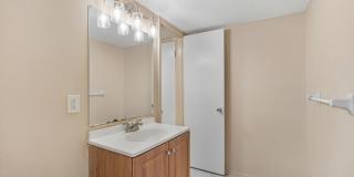 Cozy 2 Bed 1.5 Bathroom in Temple Terrace Gallery 9
