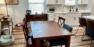 5 bedroom home with fenced in yard!!! Gallery 16