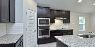 4 BR / 2 BA - 1813 SF One-Story Home - Lago Vista! Gallery 13