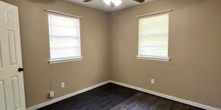 1502 White Road Gallery 1